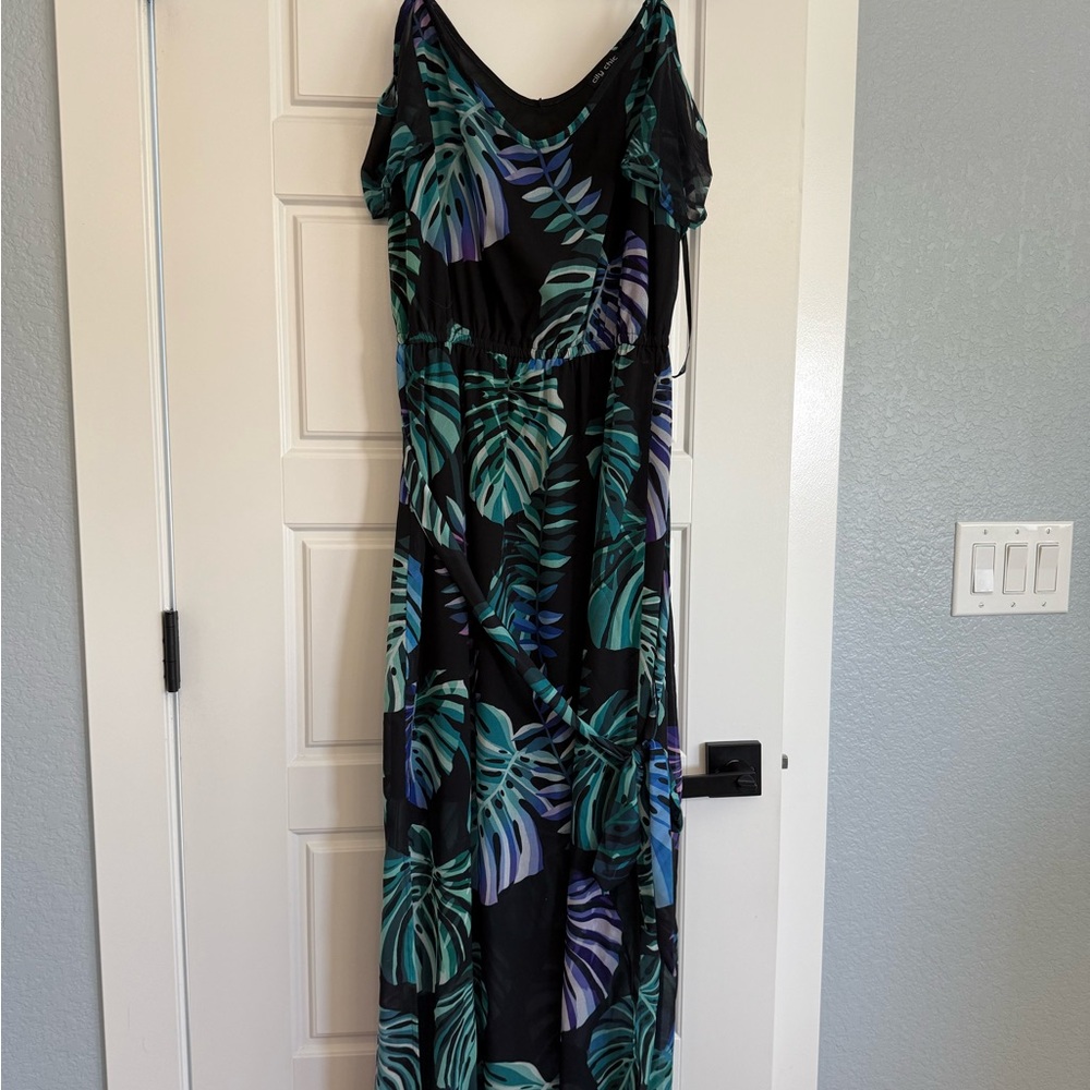 City Chic Tropical Leaf Print Maxi Dress